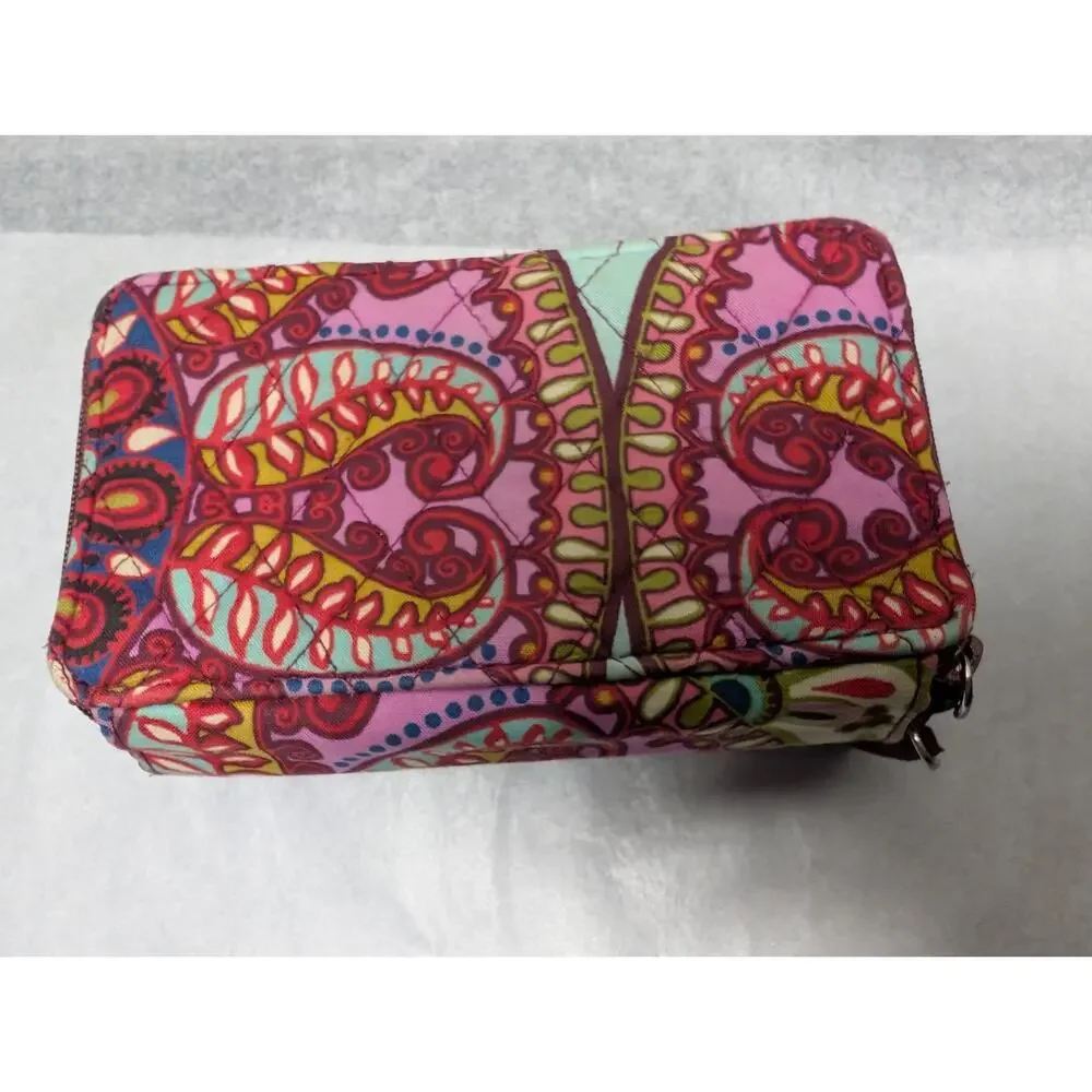 Vera Bradley Wristlet Resort Medallion Quilted Boho Wallet - Picture 4 of 6